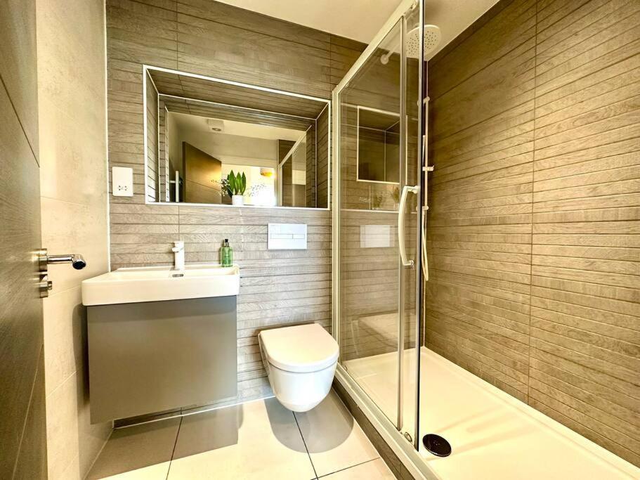 Designer Apartment Inc Free Parking & Fast Wifi 1 Minute Walk To Poole Quay - Great Location - Free Parking - Fast Wifi - Smart Tv - Newly Decorated - Sleeps Up To 2! Close To Poole & Bournemouth & Sandbanks Eksteriør bilde